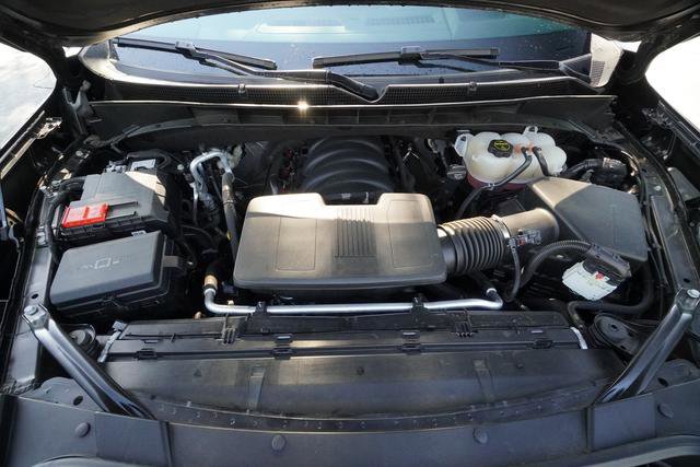 Used 2024 GMC Yukon Denali w/ Advanced Technology Package AWD/4WD image 10