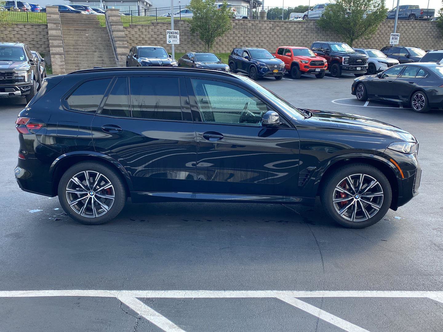Used 2024 BMW X5 xDrive40i w/ M Sport Package AWD/4WD image 2