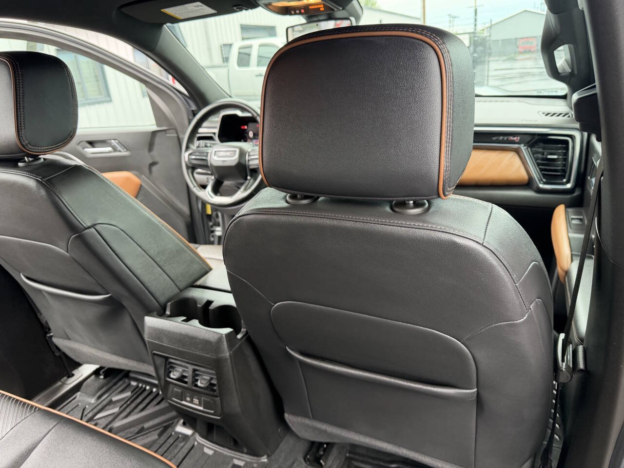 Used 2024 GMC Canyon AT4 w/ AT4 Premium Package AWD/4WD image 27