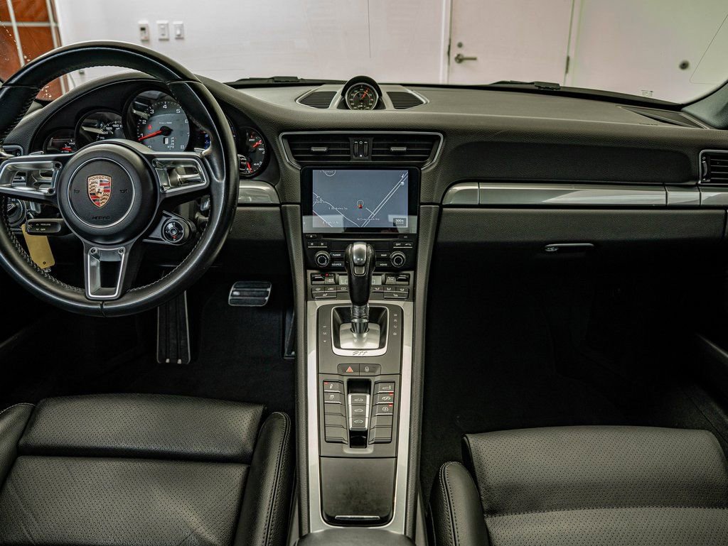 Used 2017 Porsche 911 Carrera S image 5