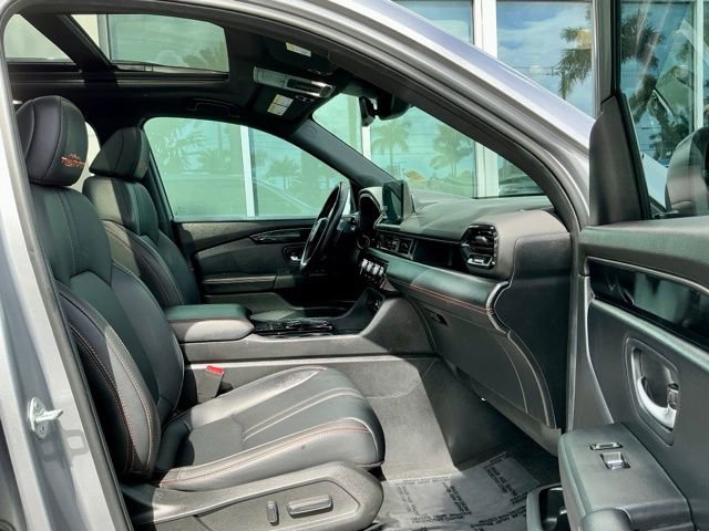 Certified 2024 Honda Pilot TrailSport image 18