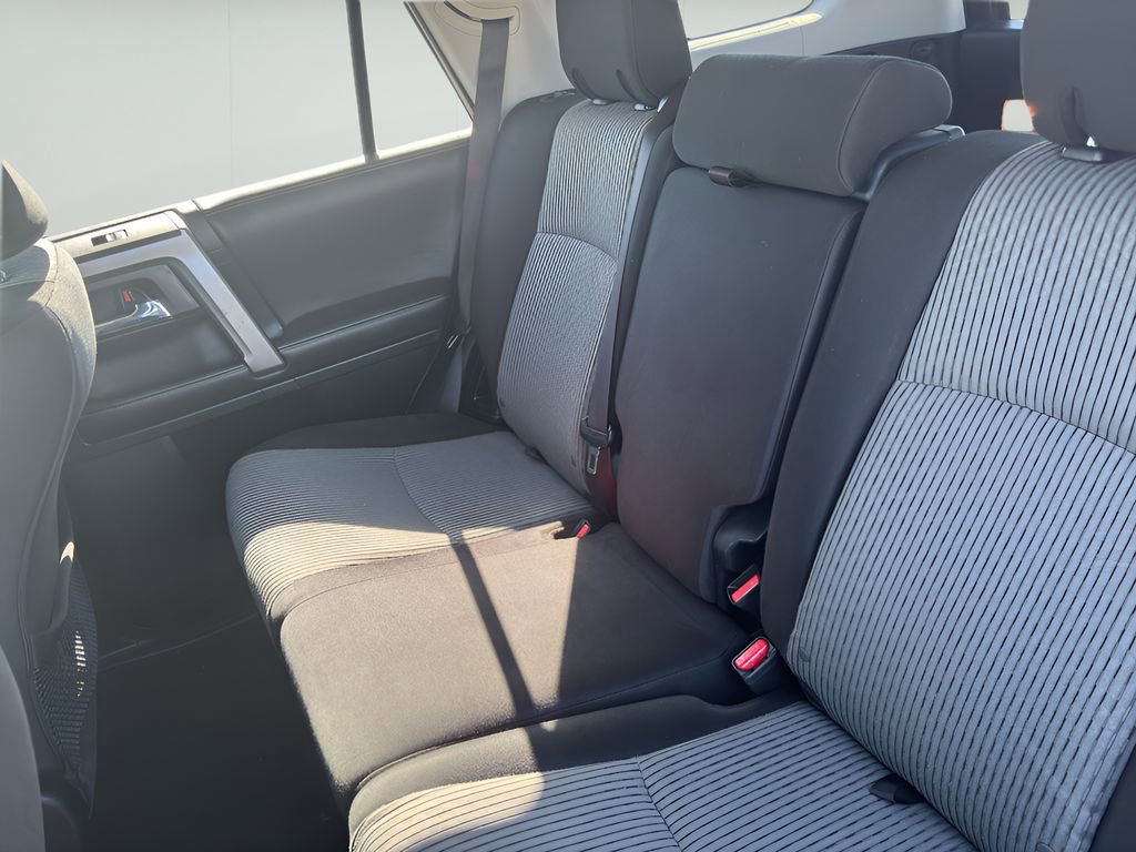 Used 2016 Toyota 4Runner SR5 AWD/4WD image 13