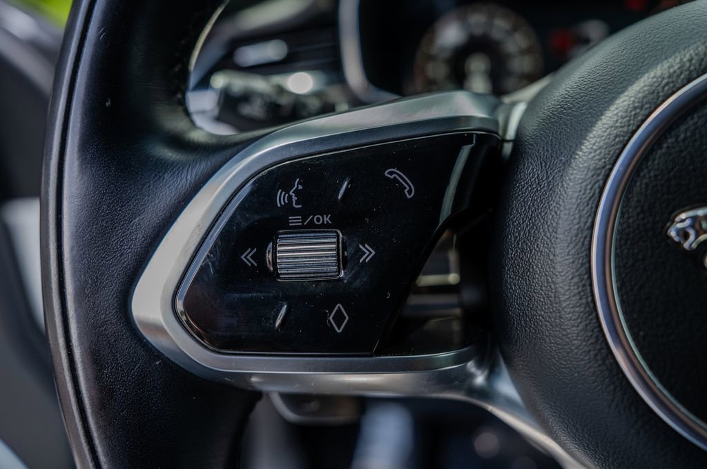 Used 2024 Jaguar F-PACE R-Dynamic S AWD/4WD image 6