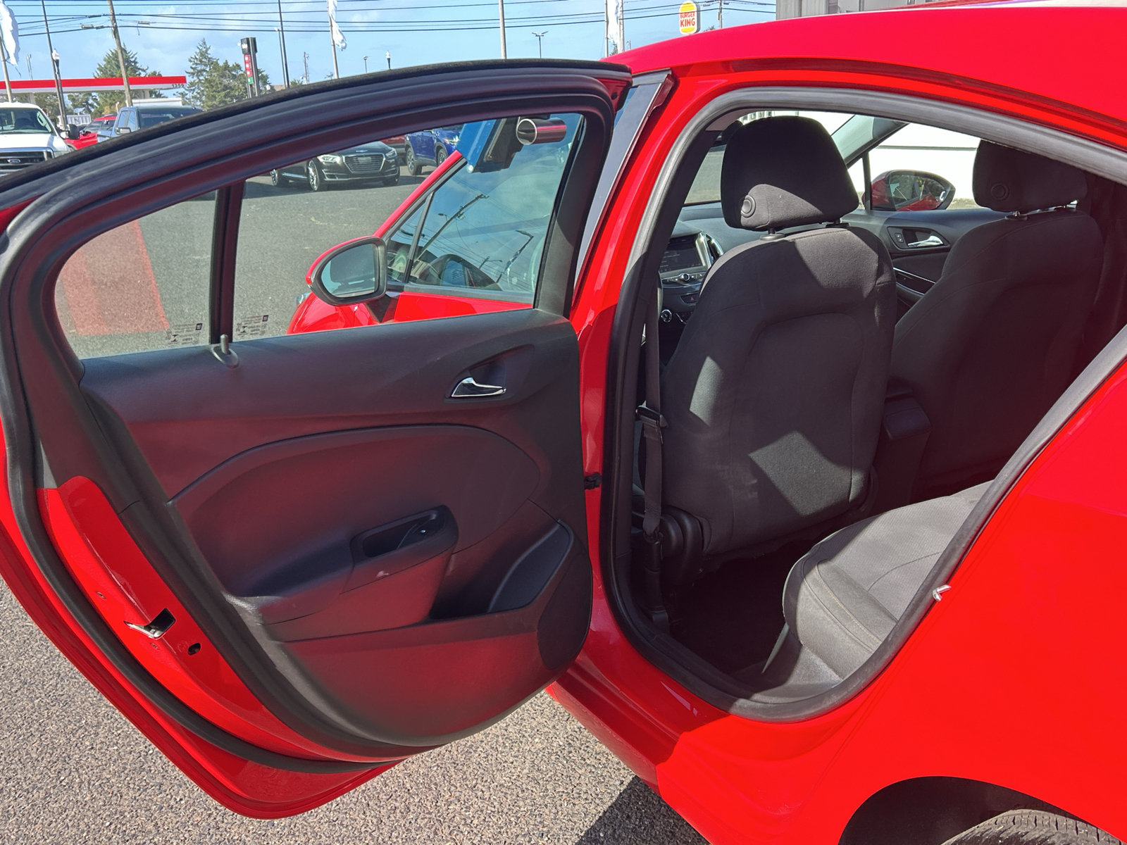 Used 2019 Chevrolet Cruze LS w/ LS Convenience Package FWD image 26