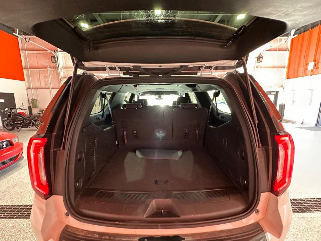 Used 2022 GMC Yukon XL SLE w/ Max Trailering Package image 18