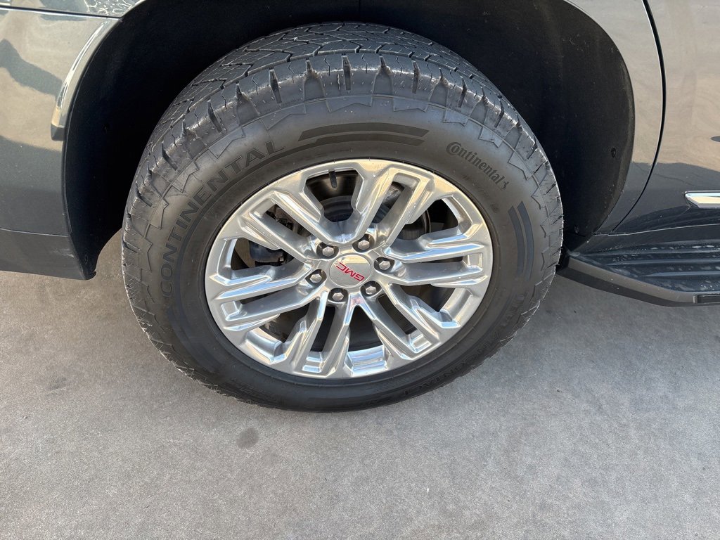 Used 2021 GMC Yukon SLT w/ SLT Luxury Plus Package image 4