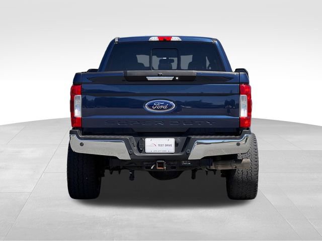 Used 2019 Ford F250 Lariat w/ Lariat Value Package image 4