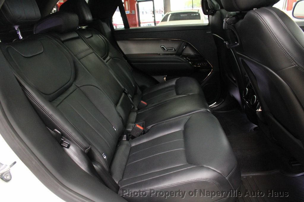 Used 2025 Land Rover Range Rover Sport SE AWD/4WD image 42