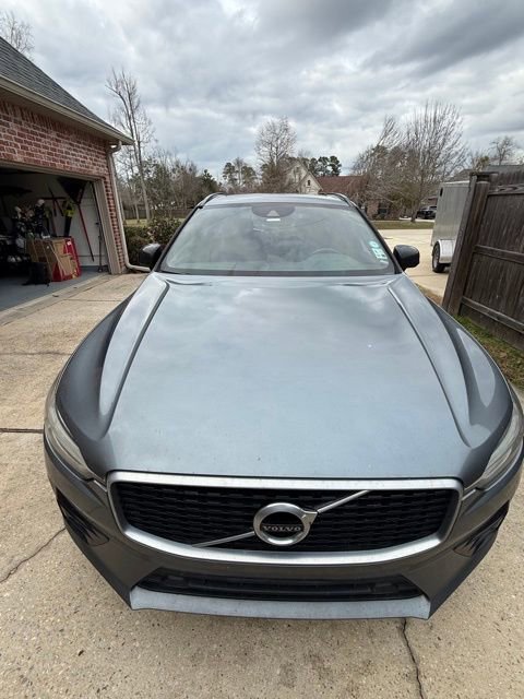 Used 2020 Volvo XC60 T5 R-Design w/ Protection Package Premier image 4