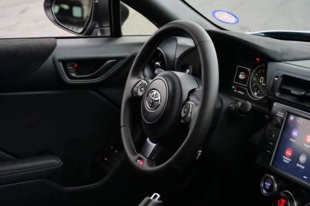 Used 2024 Toyota GR86 Premium RWD image 34