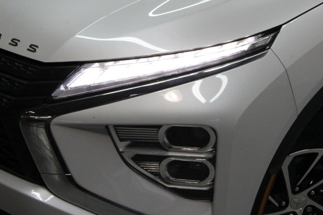 Used 2024 Mitsubishi Eclipse Cross ES image 2