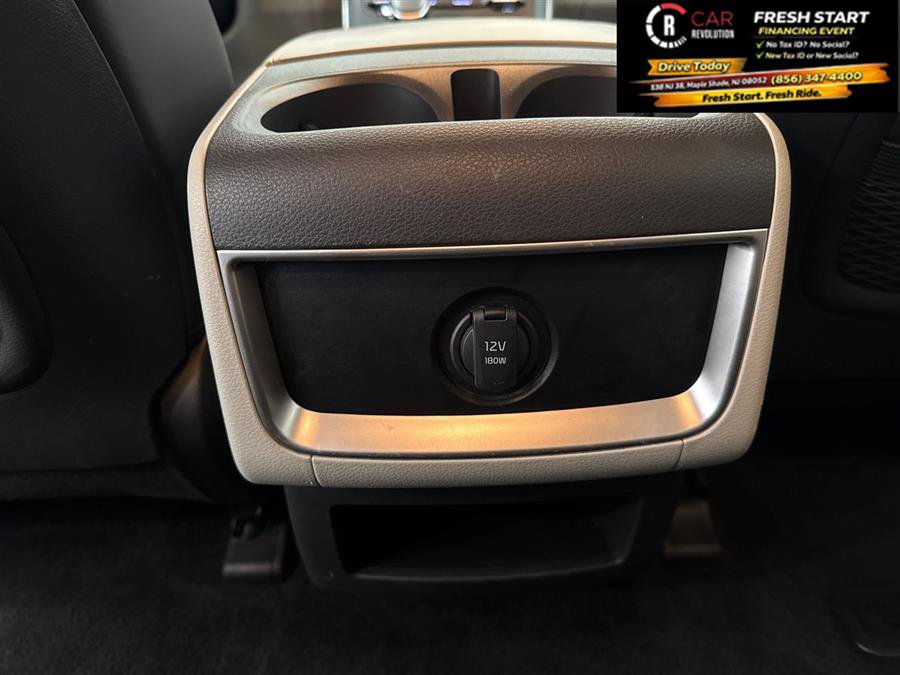 Used 2024 Kia Carnival LX image 57