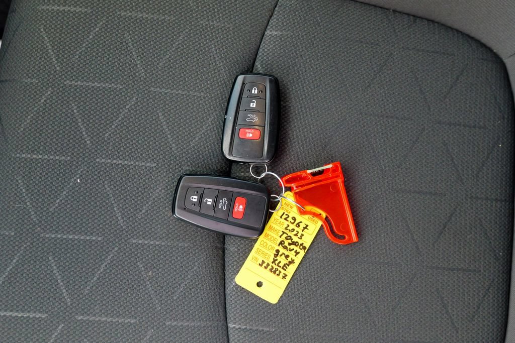 Used 2023 Toyota RAV4 XLE w/ Convenience Package AWD/4WD image 59