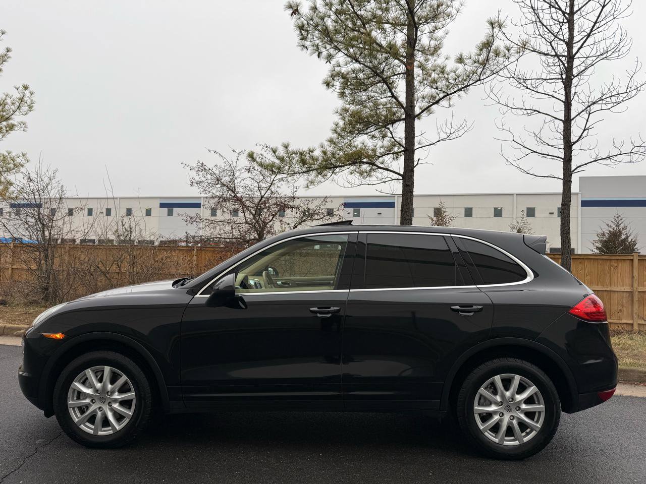 Used 2012 Porsche Cayenne image 9