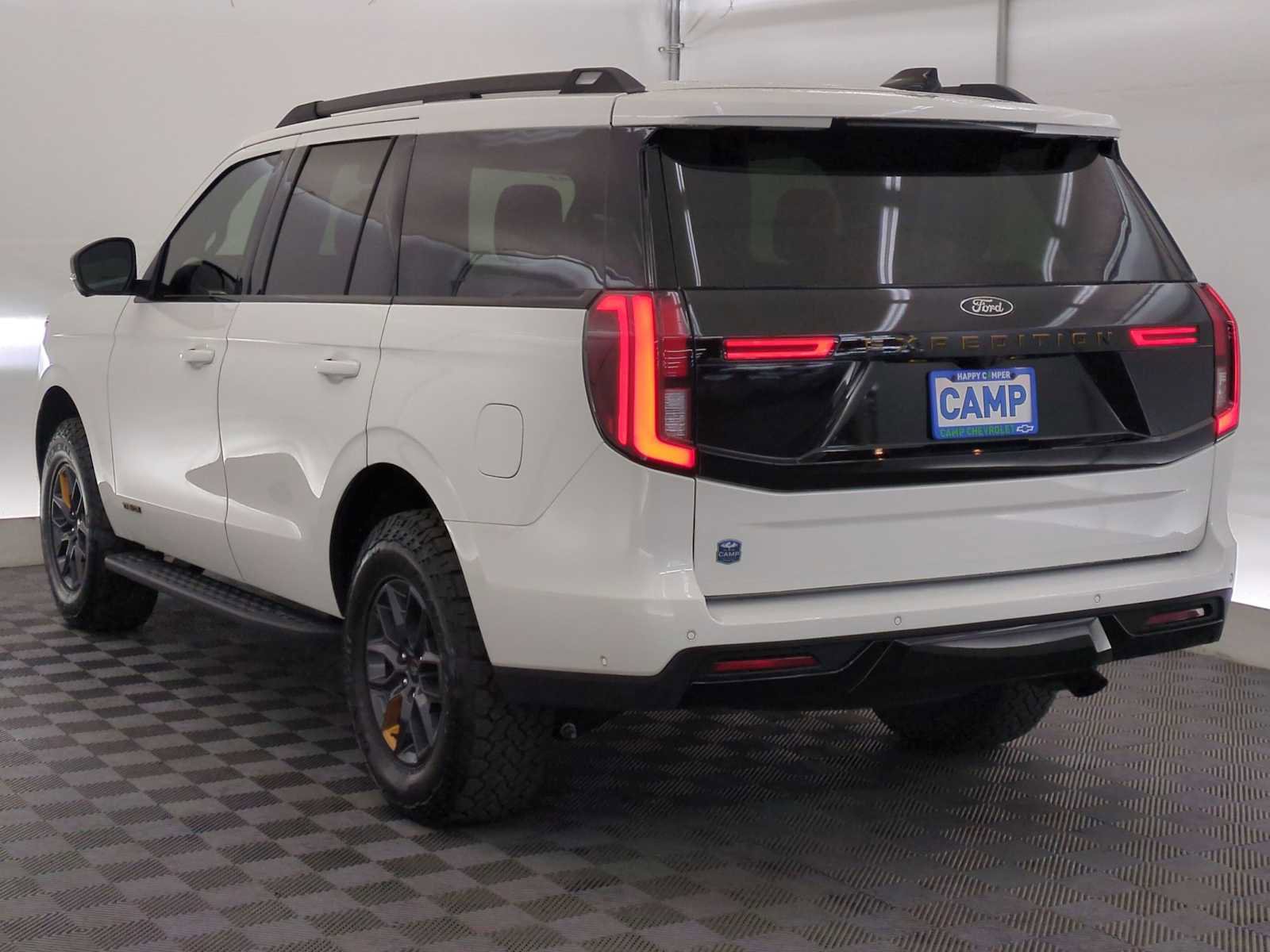 Used 2025 Ford Expedition Tremor AWD/4WD image 4