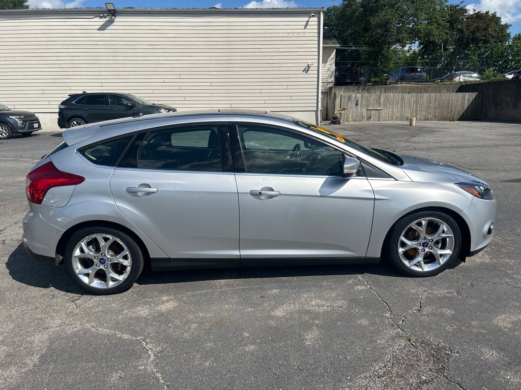 Used 2014 Ford Focus Titanium FWD image 5
