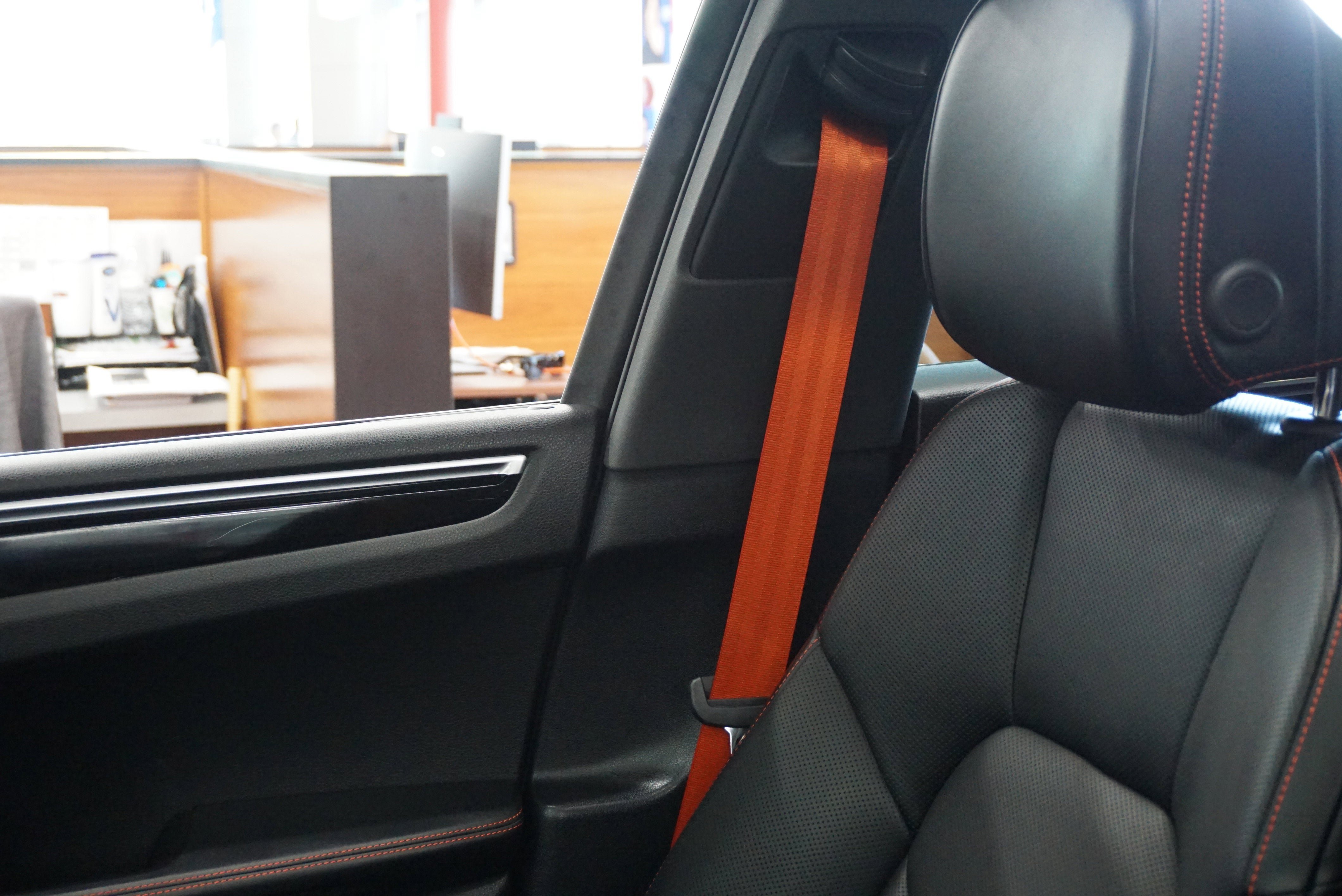Used 2022 Porsche Macan S AWD/4WD image 19