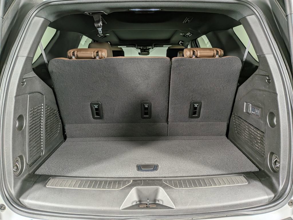 Certified 2024 Chevrolet Tahoe High Country w/ Advanced Technology Package image 10