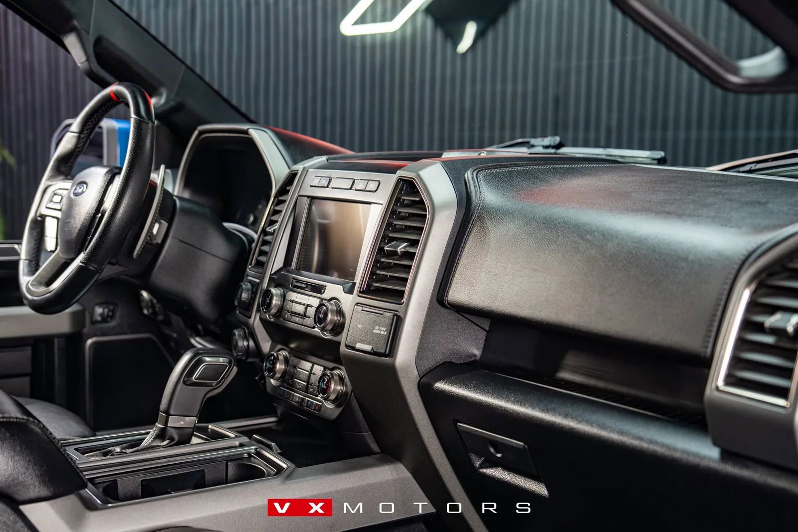 Used 2019 Ford F150 Raptor w/ Equipment Group 802A Luxury image 25