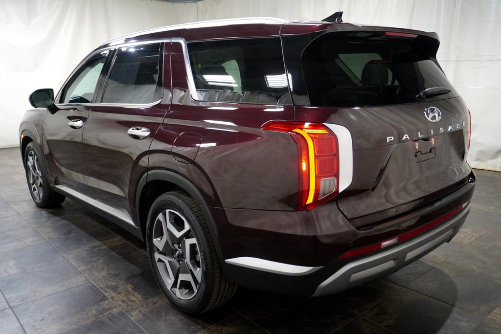 Used 2023 Hyundai Palisade Limited w/ Cargo Package image 11