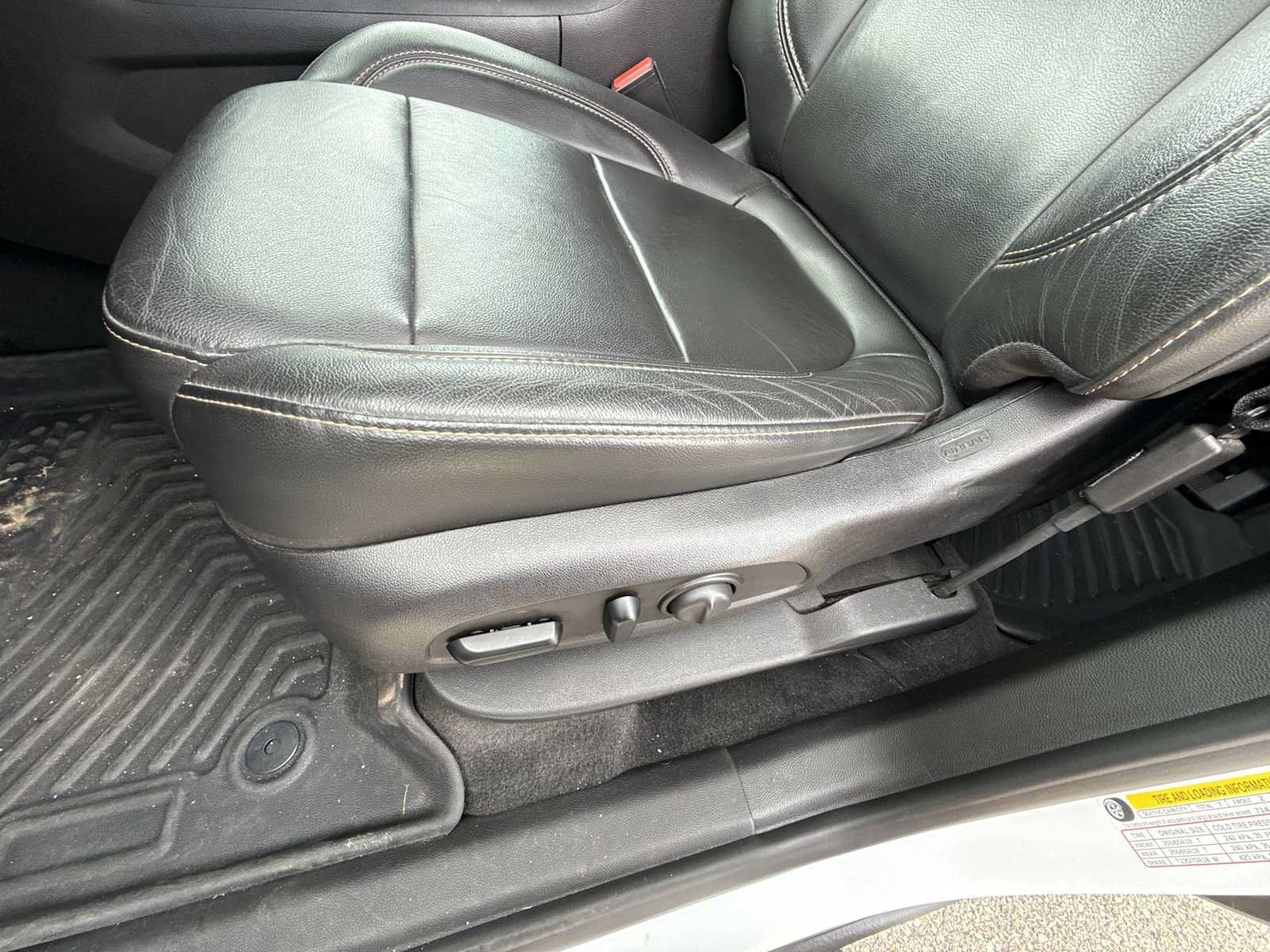 Certified 2019 Chevrolet Traverse LT AWD/4WD image 32