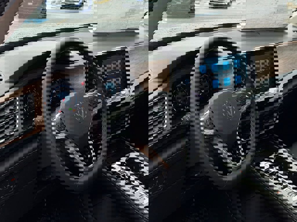 New 2026 Volkswagen Atlas SE image 20