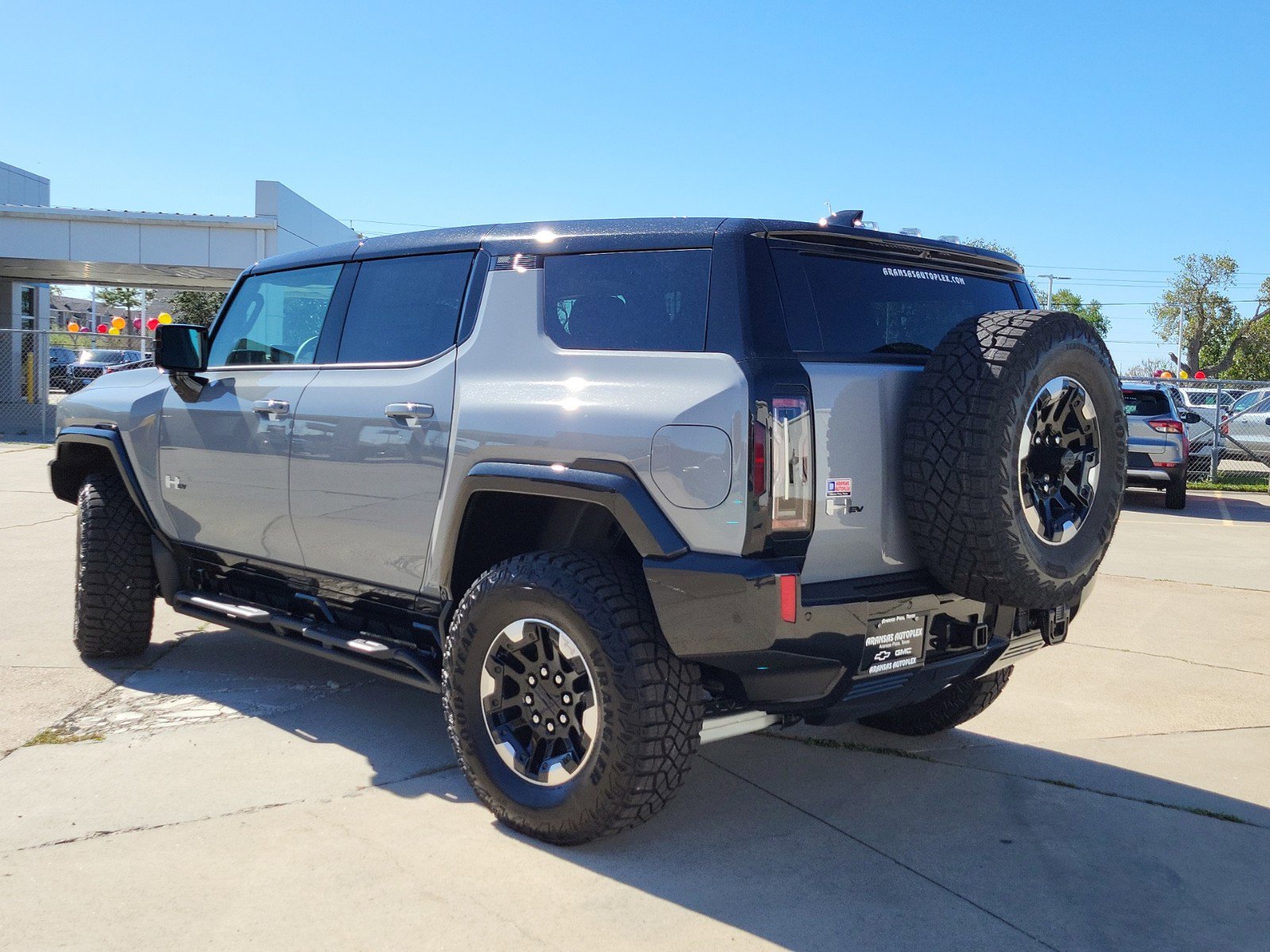 New 2025 GMC Hummer EV 2X w/ Extreme Off-Road Package image 7