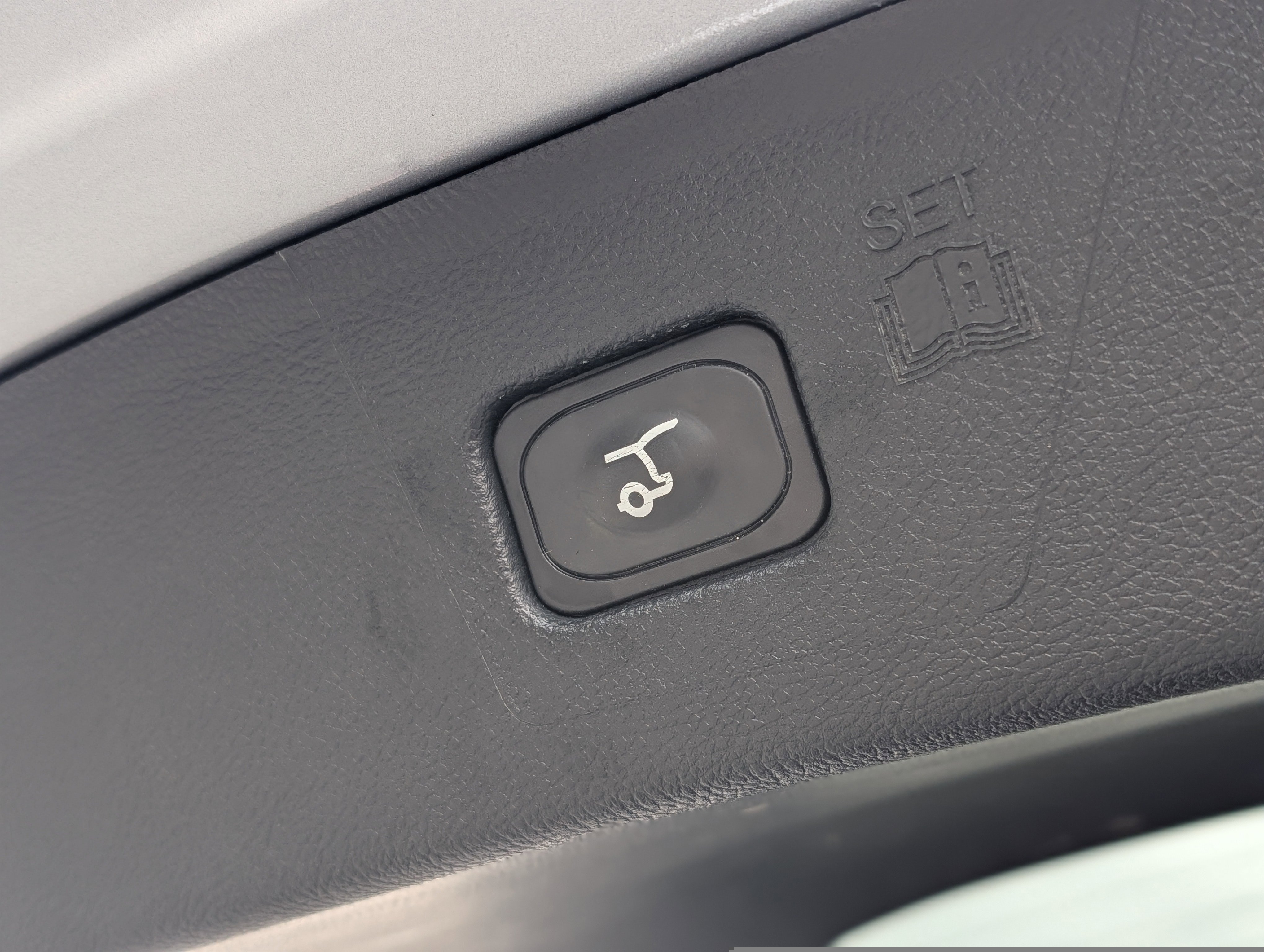 Used 2022 Ford Edge SEL w/ Convenience Package image 37