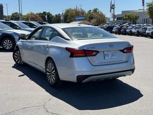 Used 2024 Nissan Altima 2.5 SV FWD image 9