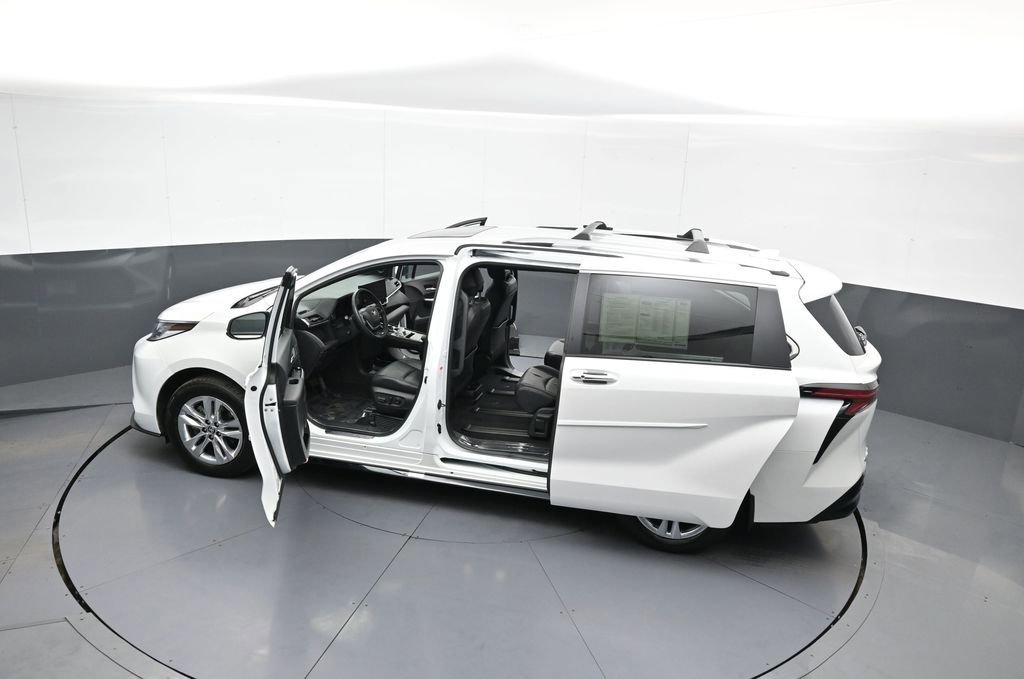 Certified 2025 Toyota Sienna Limited AWD/4WD image 46