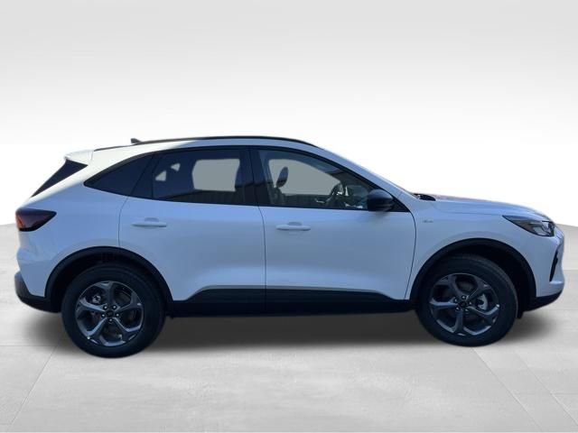New 2026 Ford Escape ST-Line w/ Cold Weather Package image 8