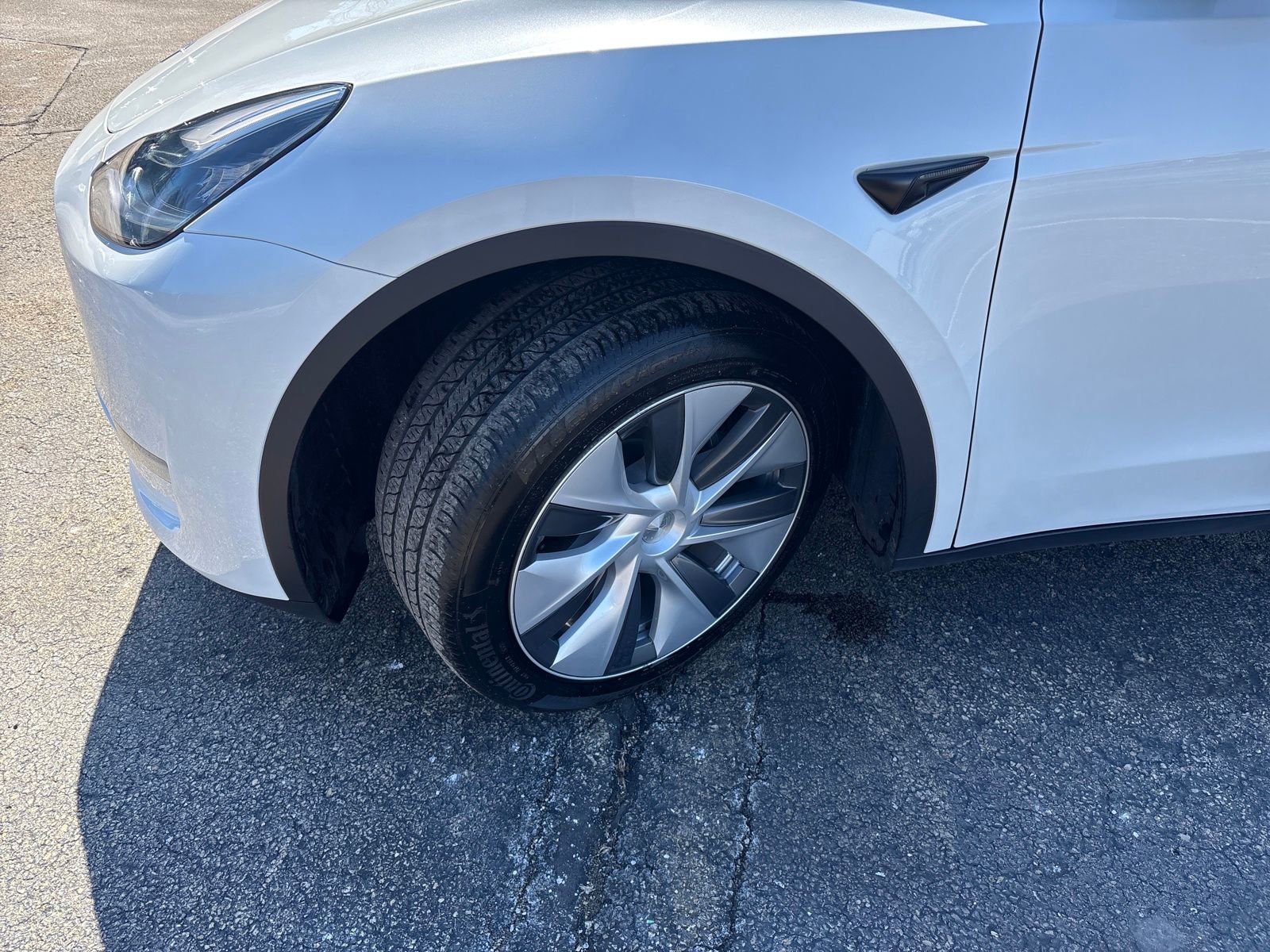 Used 2023 Tesla Model Y Performance image 27