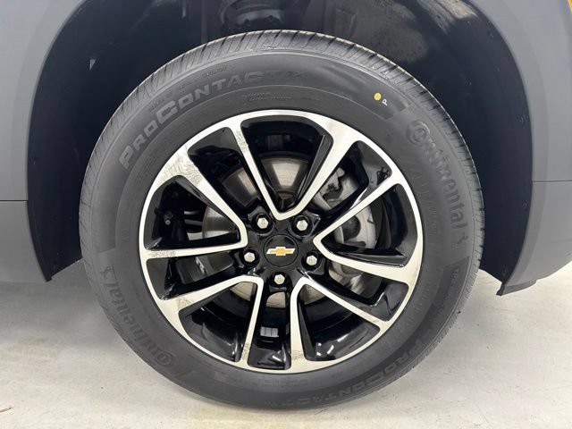Used 2025 Chevrolet TrailBlazer LT AWD/4WD image 29