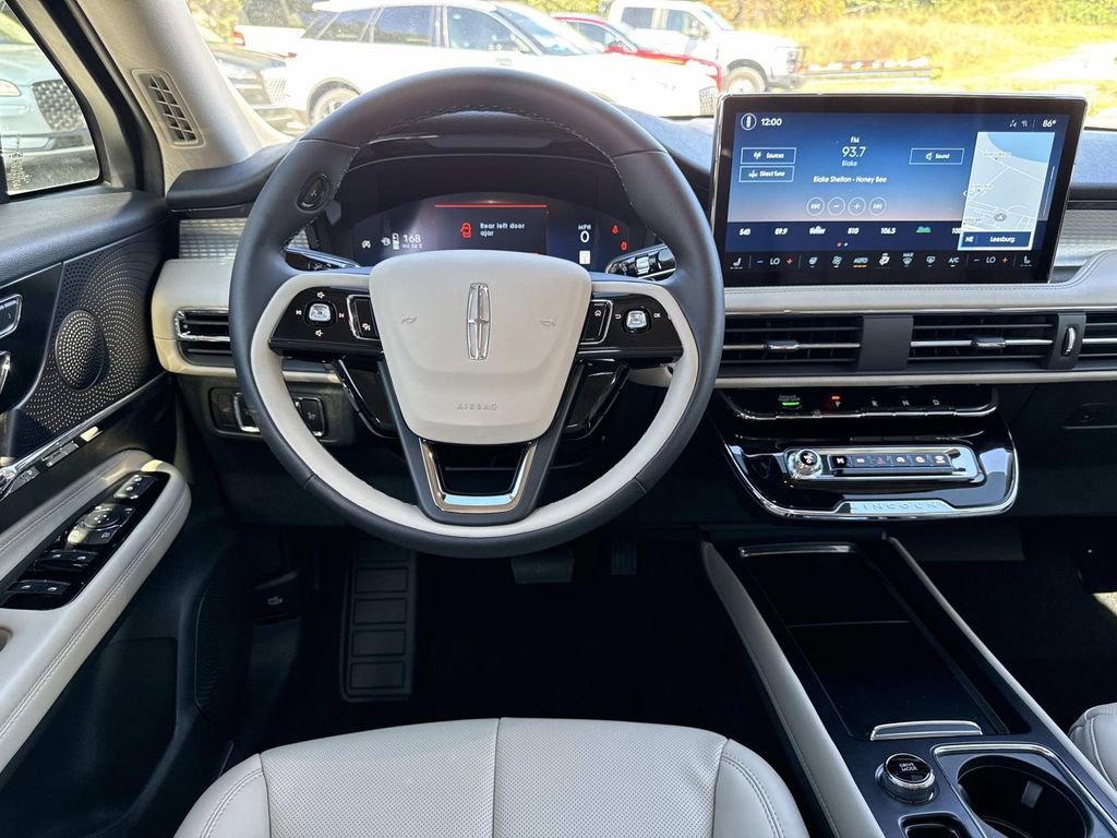 New 2026 Lincoln Corsair Premiere image 17