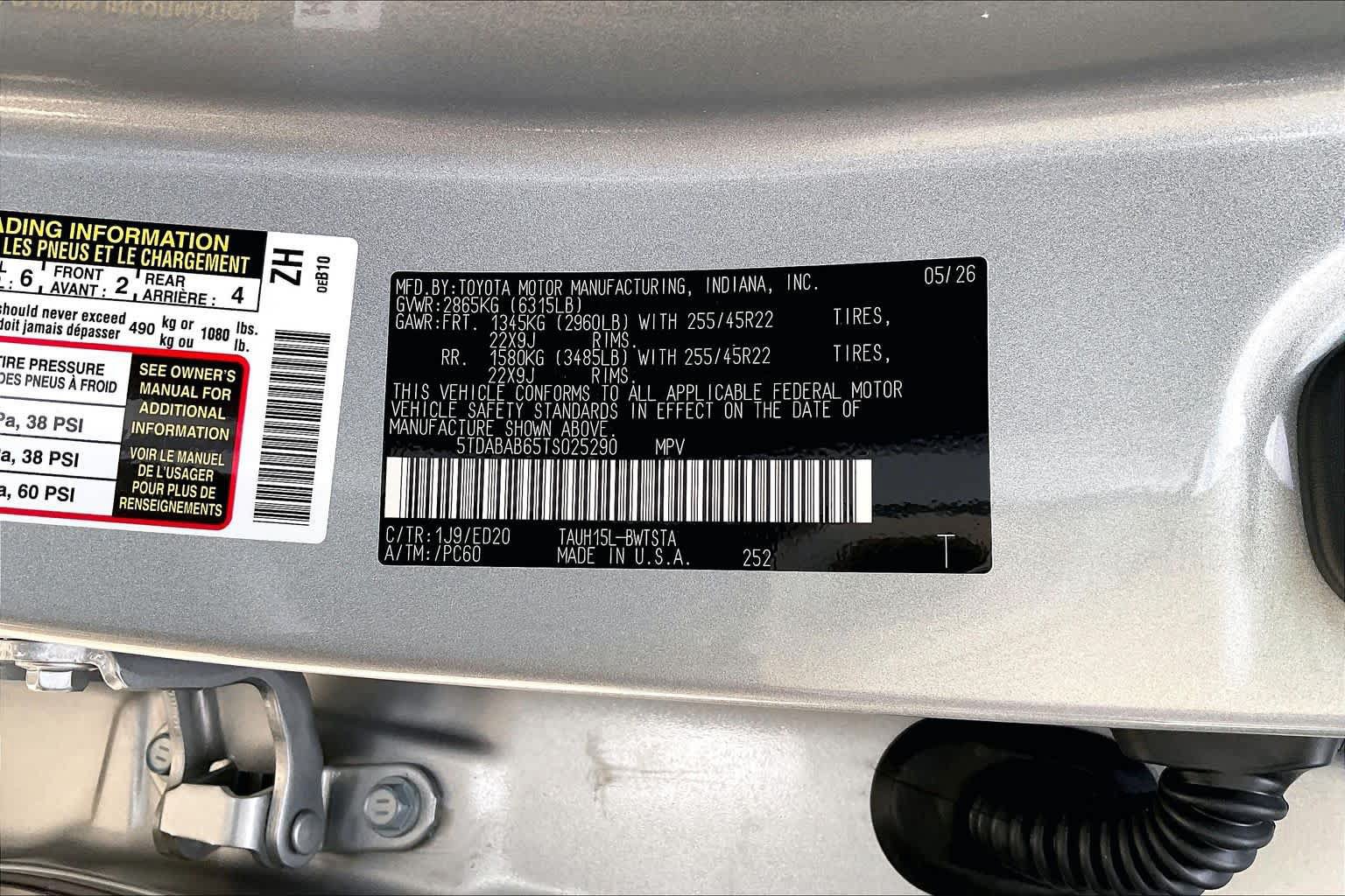 New 2026 Lexus TX 500h AWD image 16