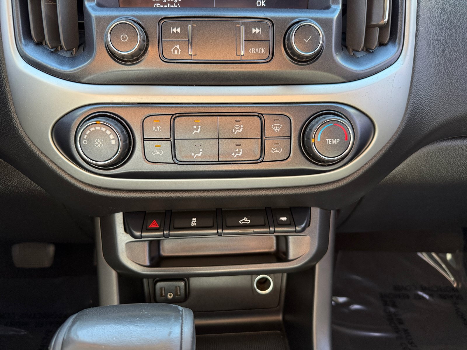 Used 2020 Chevrolet Colorado LT AWD/4WD image 13