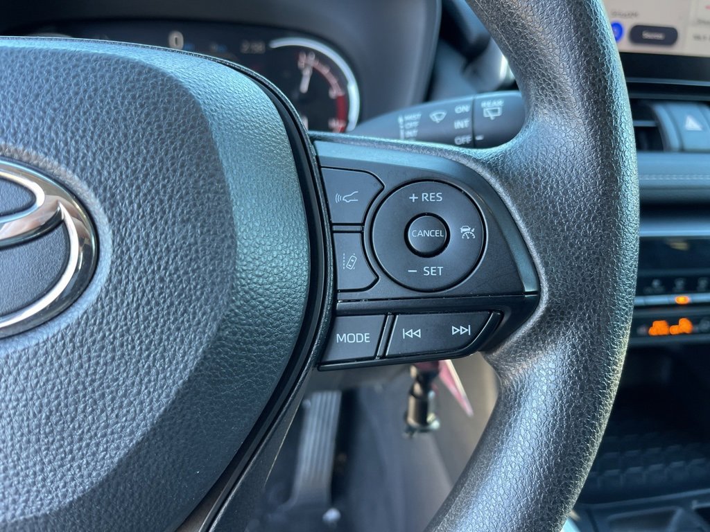 Used 2024 Toyota RAV4 LE image 17