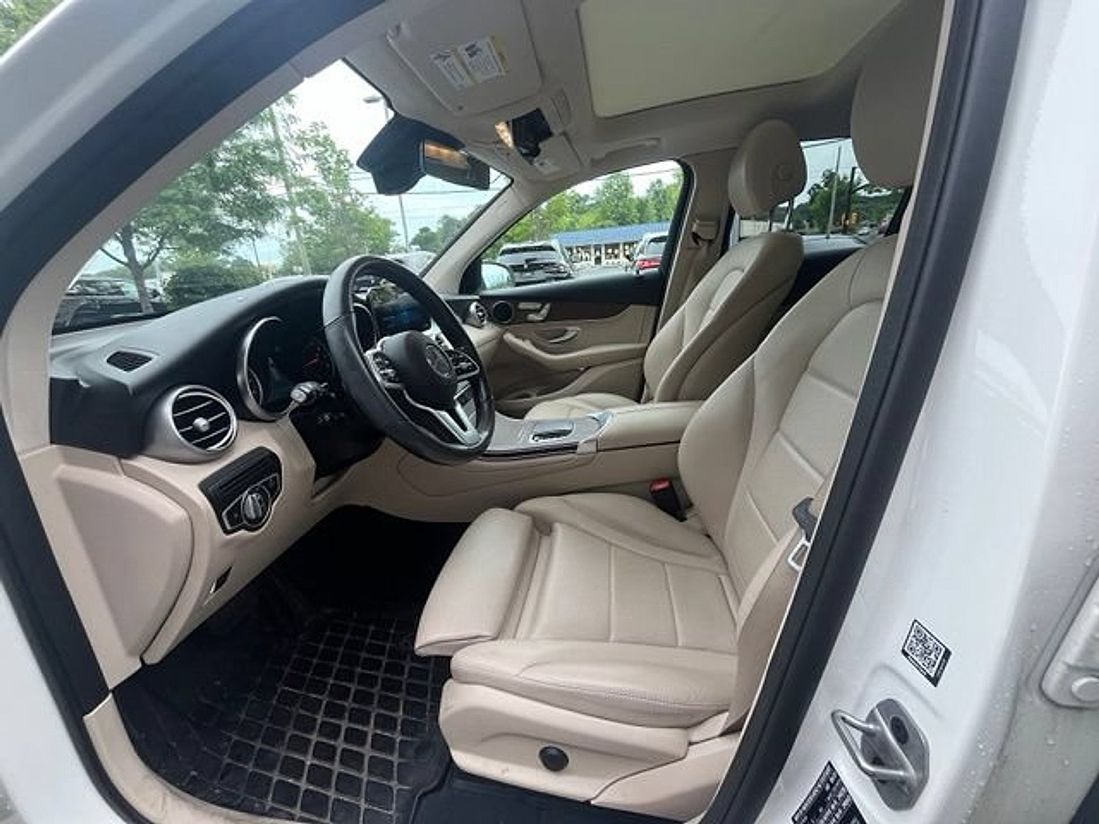 Certified 2022 Mercedes-Benz GLC 300 4MATIC image 13