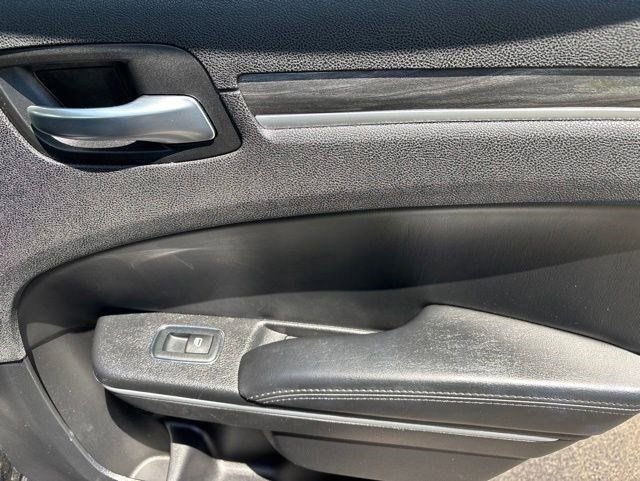 Used 2021 Chrysler 300 Touring w/ Sport Appearance Package RWD image 34