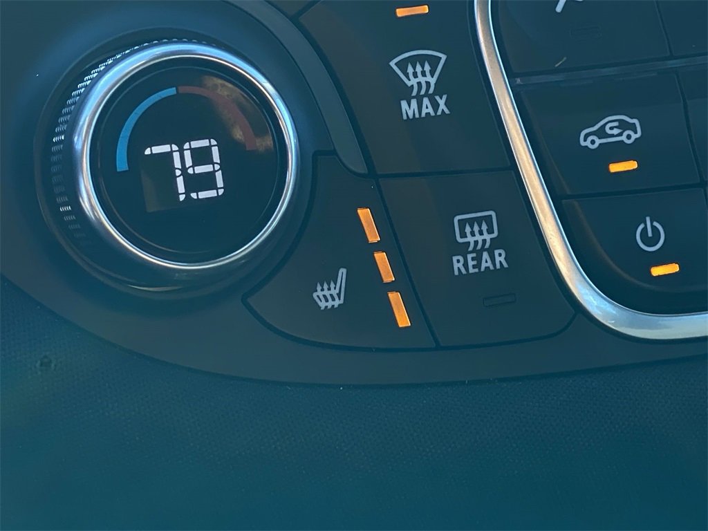 Used 2023 Chevrolet Malibu LT w/ Driver Confidence Package image 27