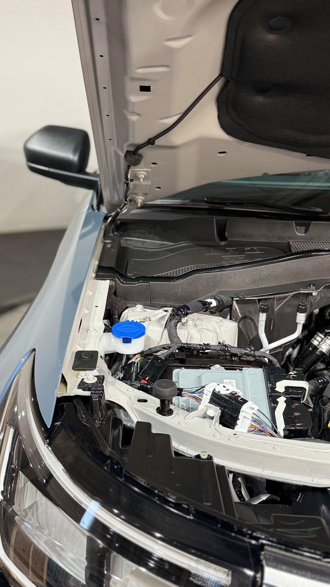 Used 2025 Ford Explorer Active w/ Active Comfort Package image 97