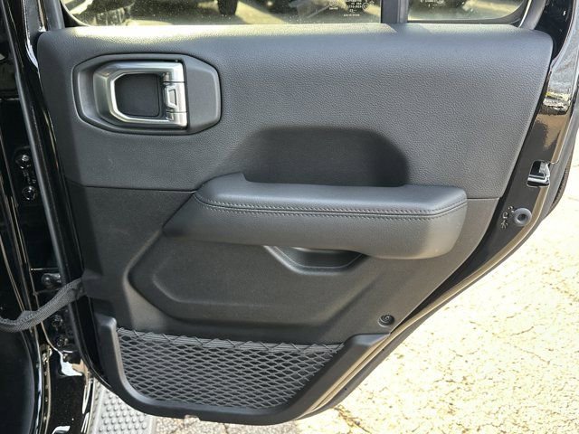 Certified 2023 Jeep Wrangler Altitude image 21