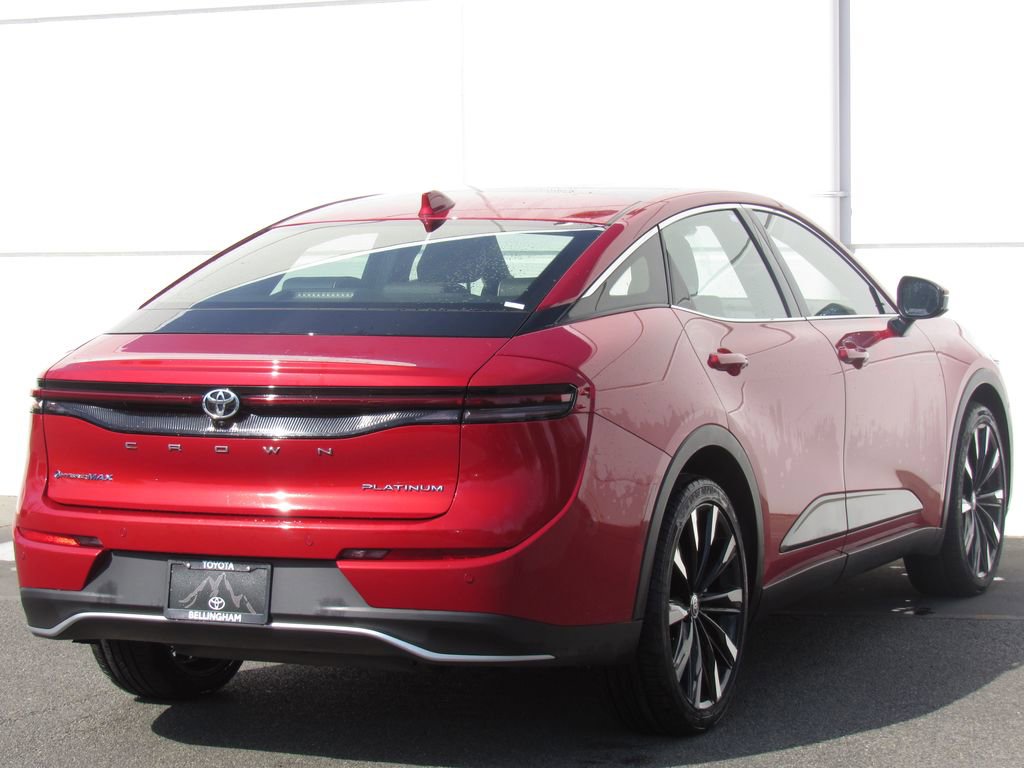 Used 2024 Toyota Crown Platinum AWD/4WD image 6