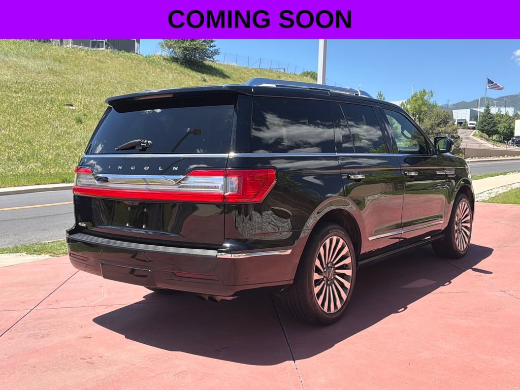 Used 2018 Lincoln Navigator Reserve w/ Technology Package AWD/4WD image 8