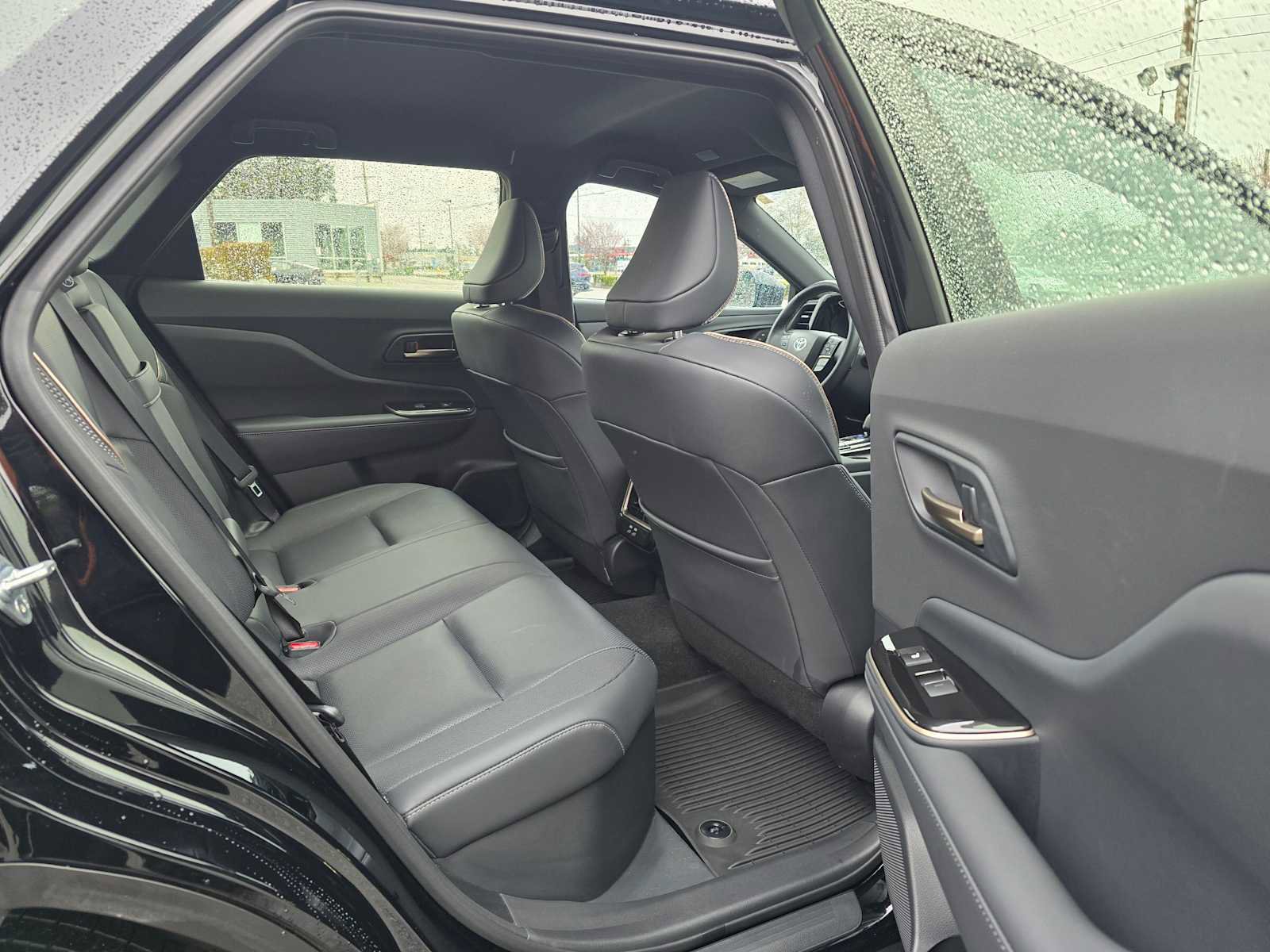 Used 2025 Toyota Crown Signia XLE image 12