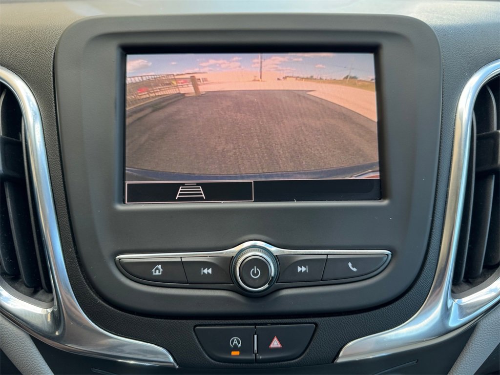 Used 2022 Chevrolet Equinox LS image 27