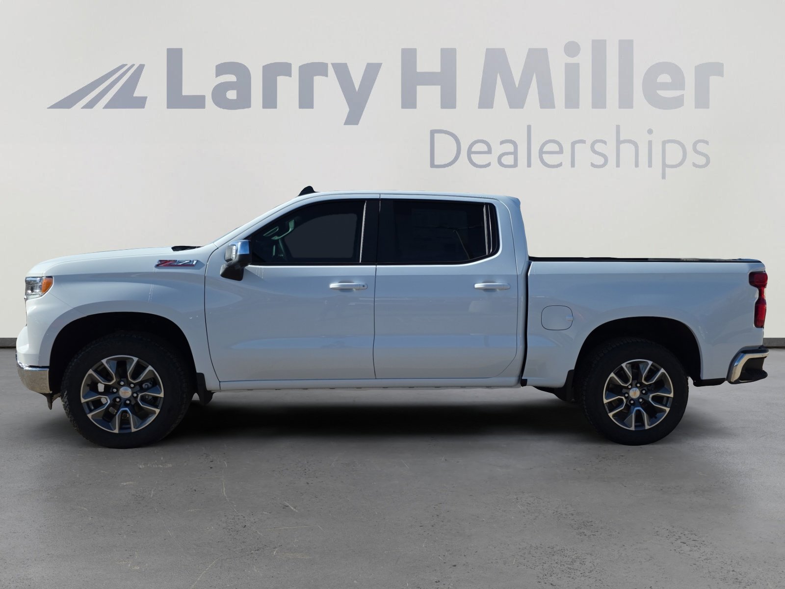 New 2026 Chevrolet Silverado 1500 LT w/ All Star Edition Plus image 2