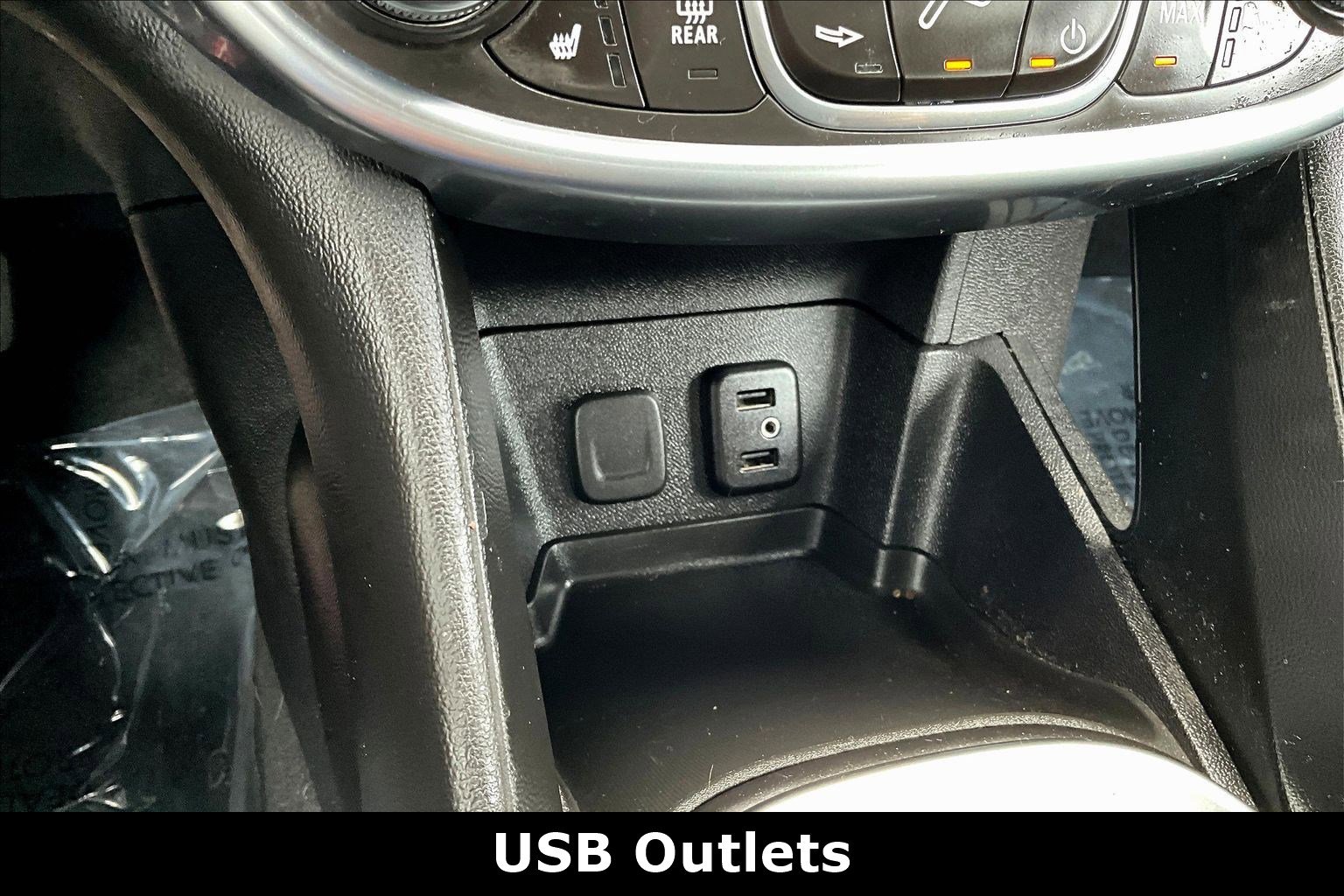 Used 2018 Chevrolet Volt Premier w/ Driver Confidence Package image 14