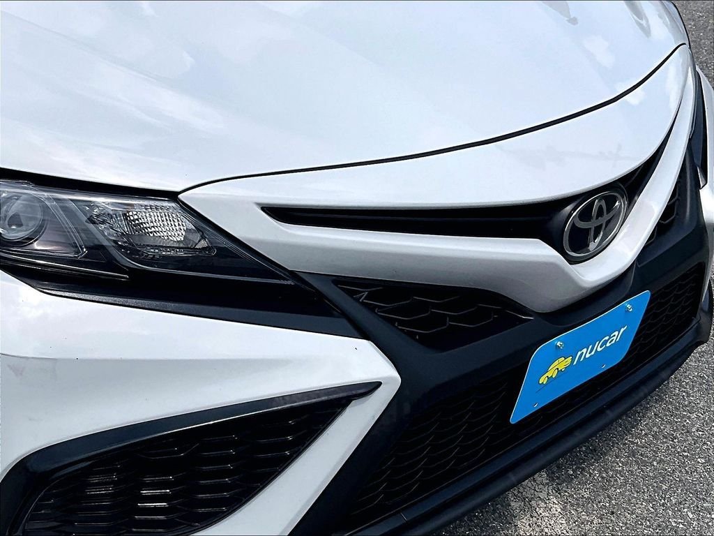 Used 2024 Toyota Camry SE FWD image 31