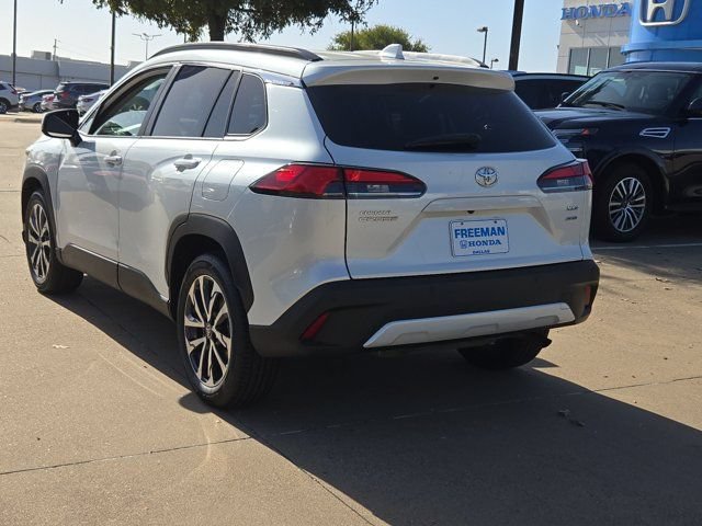 Used 2023 Toyota Corolla Cross XLE AWD/4WD image 7
